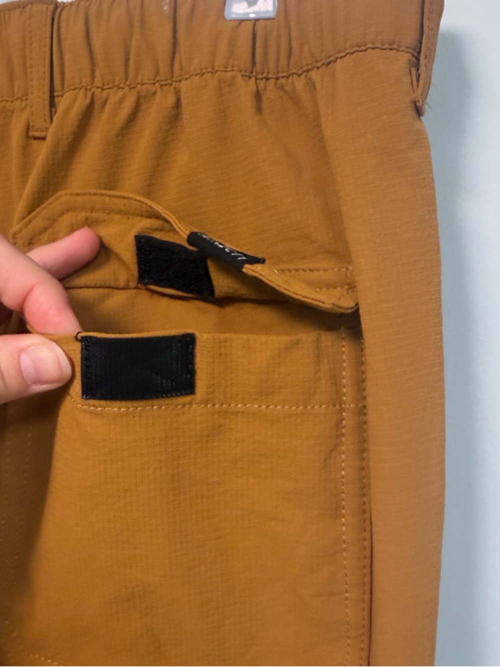 Coalatree Trailhead adventure pants in sand color, size Large - Picture 8 of 11